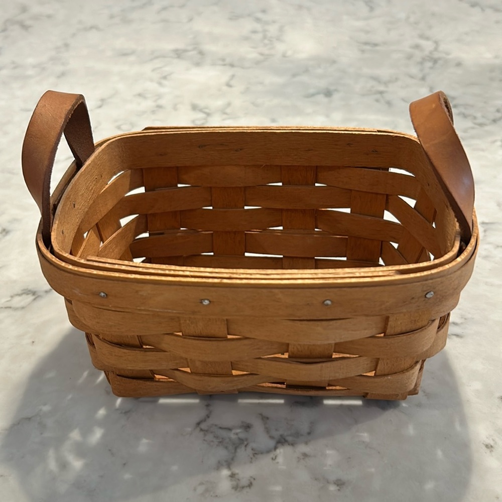 Like NEW Longaberger Basket